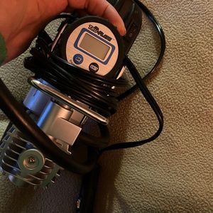 ** PORTABLE TIRE INFLATE - NEW!! * USED ONCE! **